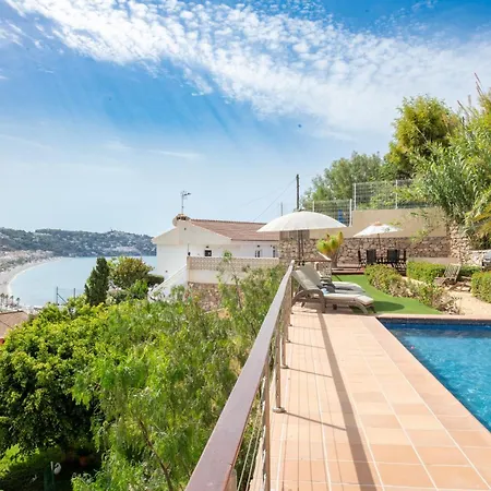 Dream Stay! 15 Guests, Big Pool With Heating Option At Extra Cost, Sea View!