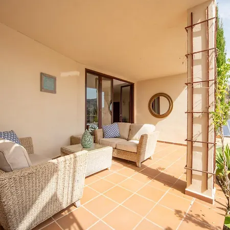 Villa Dream Stay! 15 Guests, Big Pool With Heating Option At Extra Cost, Sea View! *